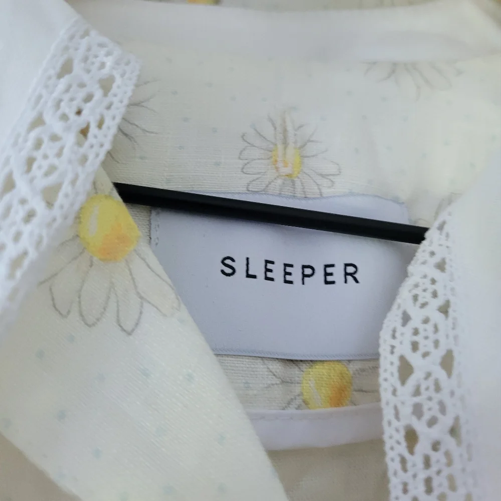 Sleeper Marie 100% linen daisy print mini dress, small - Picture 12 of 15